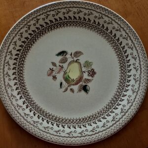 Johnson Bros Vintage Fruit Sampler 10" Dinner Plate
